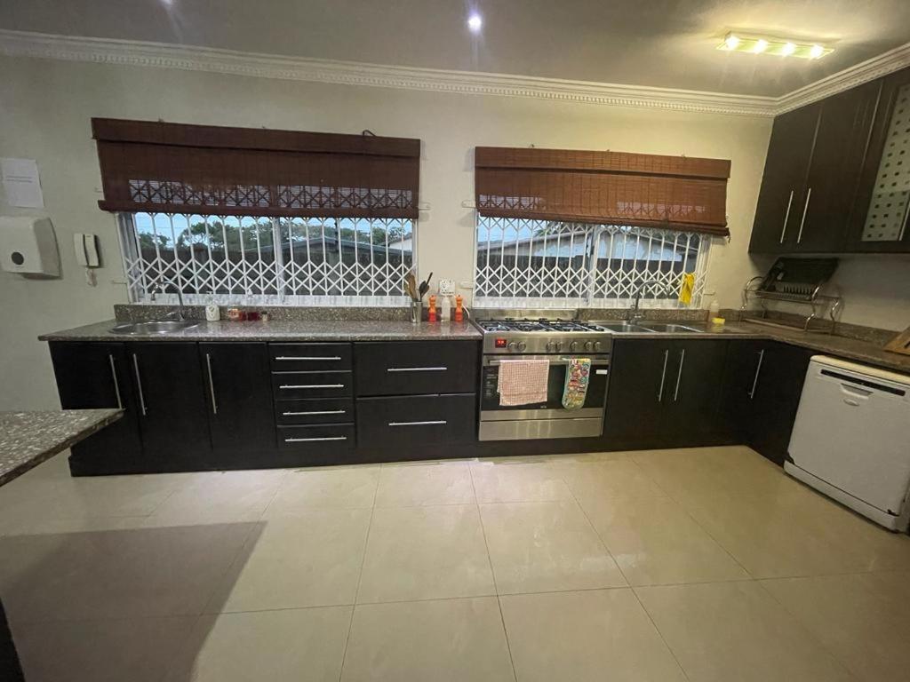 Illovo Beach House Amanzimtoti Ngoại thất bức ảnh